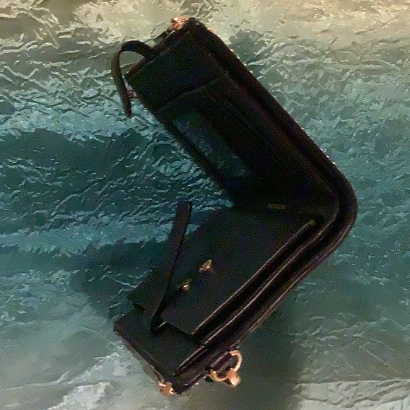 Michael Kors Adele Rose studded Leather Smartphone Wallet Black - Picture 11 of 12